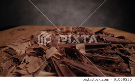 Macro shot of chocolate flakes 91069530