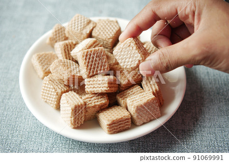 detail short of wafer roll chocolate 91069991