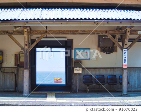 從上越市有馬川站看日本海 從上越市有馬川站看日本海 91070022