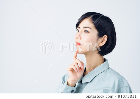 Business Woman Wearing a Workwear 91073811