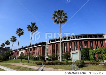 Kobe Gakuin University Port Island Campus Kobe Gakuin University Port Island Campus 91075447