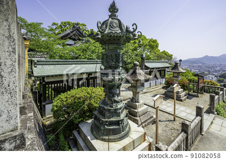 Kotohira Konpira Omotesando Bronze Large Lantern Kotohira Town, Kagawa Prefecture 91082058