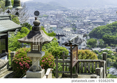 Kotohira Konpira Omotesando Stone Lantern and Kotohira Townscape Kotohira Town, Kagawa Prefecture 91082076