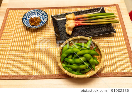 Beer's snack 91082386