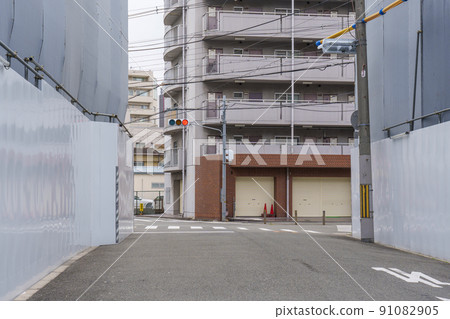 The site of the former Nissei Hospital is under construction [June 2022, Nishi-ku, Osaka] 91082905
