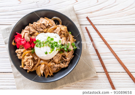 pork rice bowl with egg (Donburi) - japanese food pork rice bowl with egg (Donburi) - japanese food 91089658