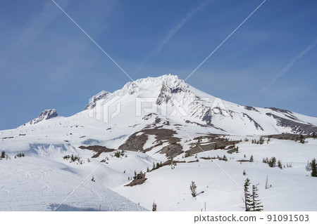 從 Timberline Lodge 看到的胡德山 從 Timberline Lodge 看到的胡德山 91091503