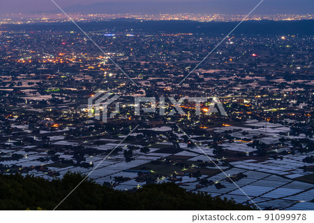 《Toyama Prefecture》 Tonami Plain, a rural landscape of water mirrors 91099978