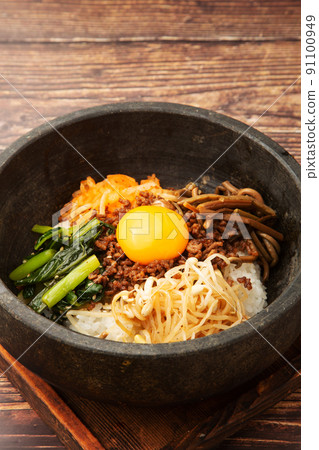 Stone baking bibimbap 91100949