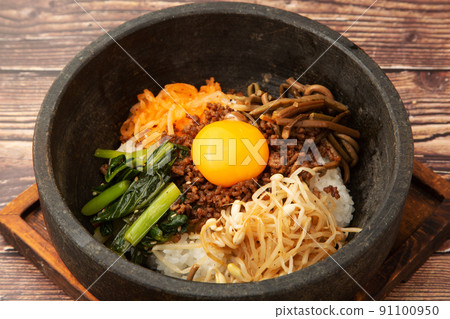 Stone baking bibimbap Stone baking bibimbap 91100950