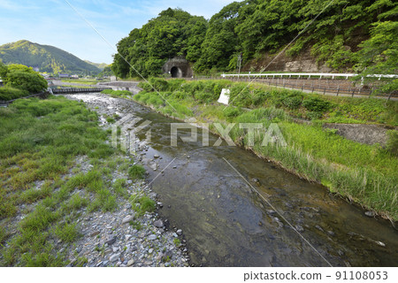 宮本武藏的行動河在第一次戰鬥的地方流淌(兵庫縣佐生郡佐生町) 宮本武藏的行動河在第一次戰鬥的地方流淌(兵庫縣佐生郡佐生町) 91108053