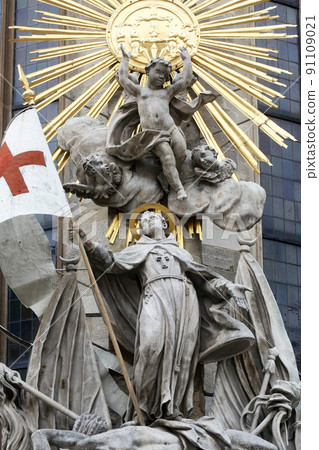 Saint John of Capistrano. Sculpture of on the cathedral in Vienna, Austria Saint John of Capistrano. Sculpture of on the cathedral in Vienna, Austria 91109021