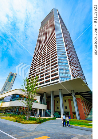 Cityscape of Kitanakadori, Naka-ku, Yokohama City, Kanagawa Prefecture The Tower Yokohama Kitanaka 91115923