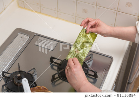 【中間主婦烤紫菜包飯糰】 91116884