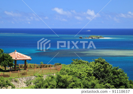 Okinawa main island scenic point Chinen Misaki Park (photographed in June, 4th year of Reiwa) Okinawa main island scenic point Chinen Misaki Park (photographed in June, 4th year of Reiwa) 91118637