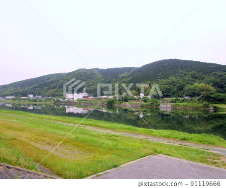 Satsumasendai City, Kagoshima Prefecture, around the Sendai River in the rainy season 91119666
