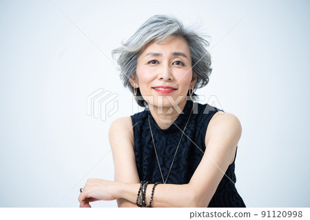 銀髮女人的肖像 銀髮女人的肖像 91120998