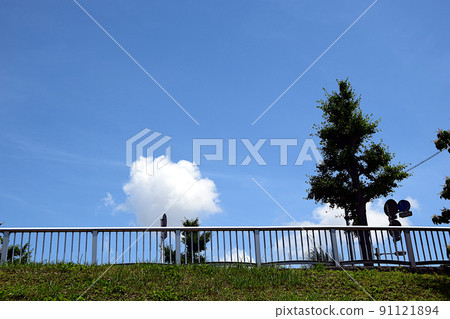Blue sky during the rainy season Blue sky during the rainy season 91121894