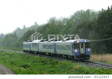 Temporary limited express Taisetsu running on the rainy Sekihoku main line Limited express Taisetsu 183 series is about to retire Temporary limited express Taisetsu running on the rainy Sekihoku main line Limited express Taisetsu 183 series is about to retire 91122927