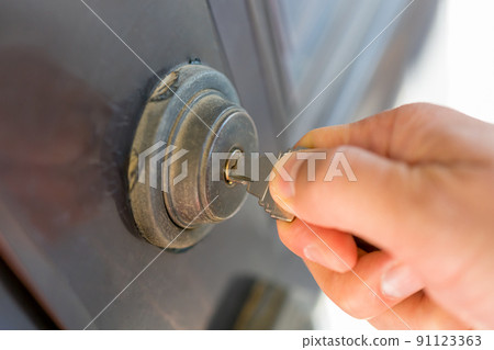 key, keys, door 91123363