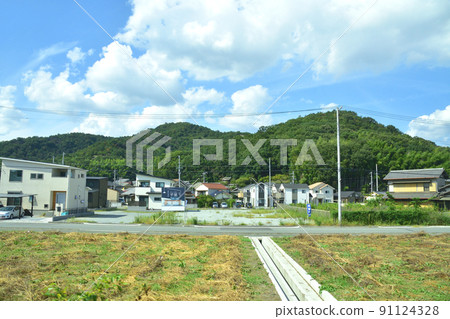 2021 年。山陽本線相井站和姬路站之間的車窗風景 2021 年。山陽本線相井站和姬路站之間的車窗風景 91124328