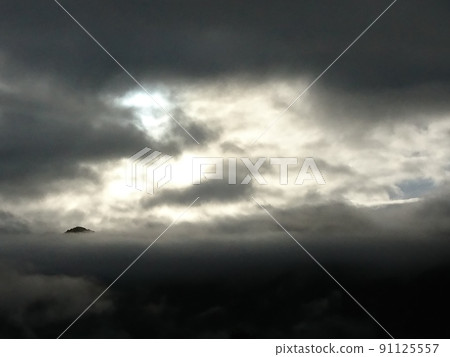 雲 雲 91125557