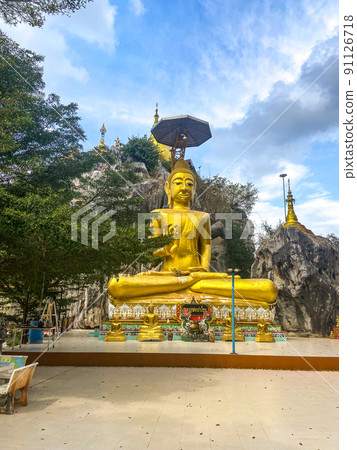 Champathong Cave Meditation Center or Thum Jum Pa Thong Priest Camp Site, Religious ritual venue in Champathong Cave Meditation Center or Thum Jum Pa Thong Priest Camp Site, Religious ritual venue in 91126718
