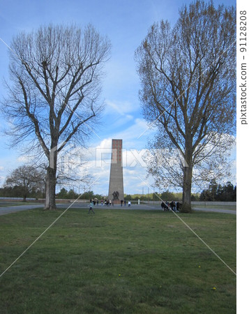 薩克森豪森監禁營的方尖碑 91128208