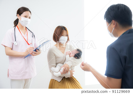 Pediatrics infant screening medical care baby 91129669
