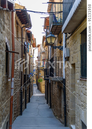 Cobblestoned street in the medieval town of Laguardia Cobblestoned street in the medieval town of Laguardia 91131938