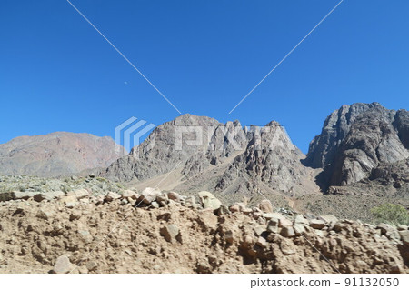Crossing the Andes from Mendoza, Argentina Crossing the Andes from Mendoza, Argentina 91132050