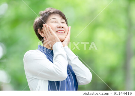 Beauty image Fresh green woman 91144419