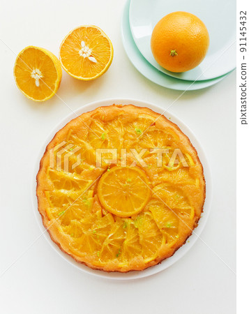 Orange upside down cake 91145432