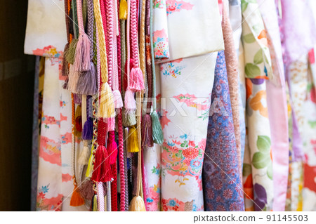 Kimono image 91145503