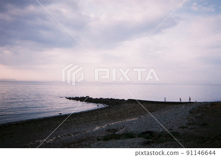 瀨戶內海 父母和孩子日落後出海 瀨戶內海 父母和孩子日落後出海 91146644