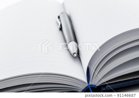 Open notebook Open notebook 91146687