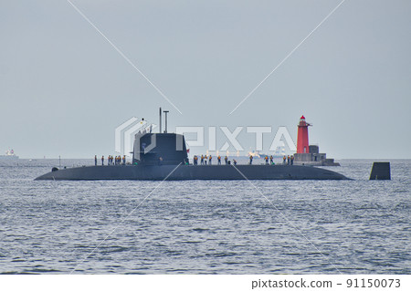 Maritime Self-Defense Force submarine Yokosuka Port arrival scenery 91150073