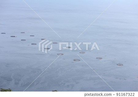 Image of a cage seen from above the sea Image of a cage seen from above the sea 91167322