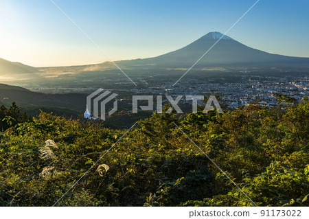 Evening view of Mt. Fuji and Gotemba City at Gotemba Hakone Line, Shizuoka Prefecture 91173022