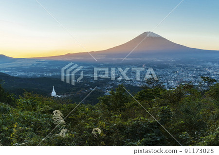 Evening view of Mt. Fuji and Gotemba City at Gotemba Hakone Line, Shizuoka Prefecture 91173028
