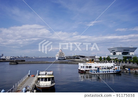 Asuka at Yokohama Port and Osanbashi Asuka at Yokohama Port and Osanbashi 91175038