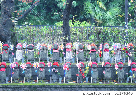 Child-rearing Jizo of Zoujoji Temple Child-rearing Jizo of Zoujoji Temple 91176349