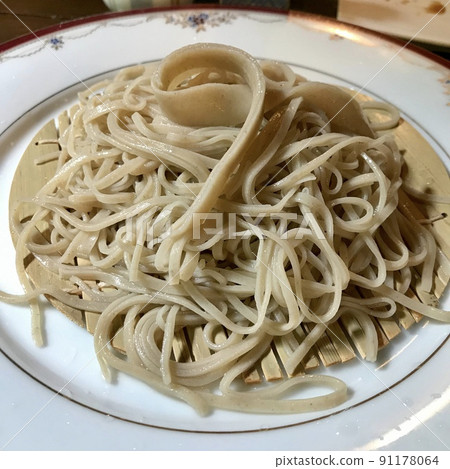 Soba noodles 91178064