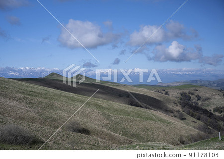 The mountains of the North Caucasus in Russia in spring 91178103
