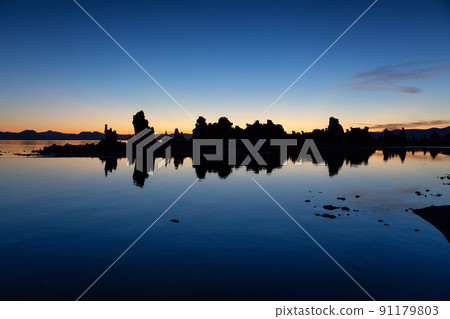 Tufa towers rock formation in Mono Lake. Sunrise Tufa towers rock formation in Mono Lake. Sunrise 91179803