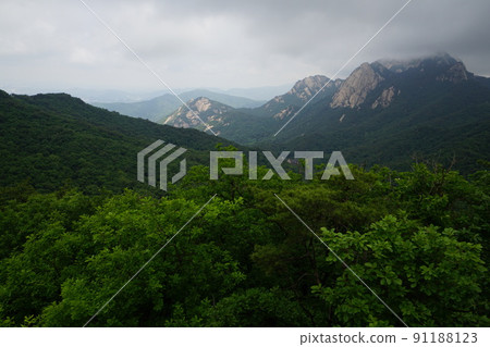 National Park. Bukhansan. Kalbawi. Samgaksan National Park. Bukhansan. Kalbawi. Samgaksan 91188123