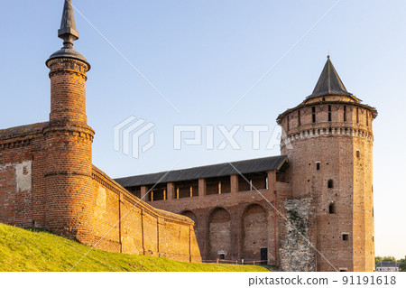 wall and Marinkina tower of Kolomna Kremlin 91191618