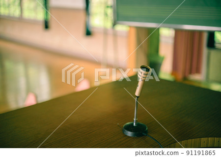 School microphone 91191865