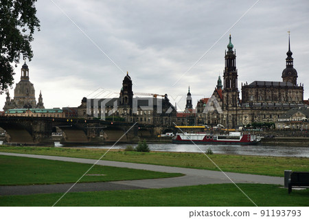 Elbe and Dresden skyline Elbe and Dresden skyline 91193793