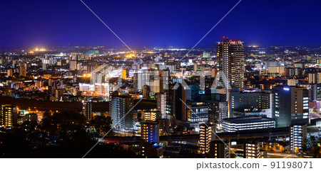 City night view (around Kumamoto station) "Panorama night view of Kumamoto city from Hanaokayama observatory" 91198071